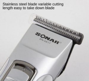 تیغه دستگاه از جنس استیل ضد زنگ و مستحکم است. عرض تیغه 40 میلی متر و طول برش آن متغیر است.