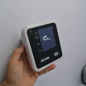 طراحی ظاهری فشار سنج omron