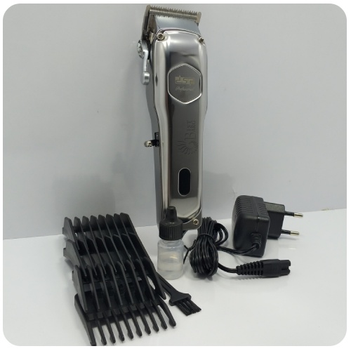 اقلام داخل جعبه ماشین اصلاح موی سر و صورت دی اس پی مدل 90341