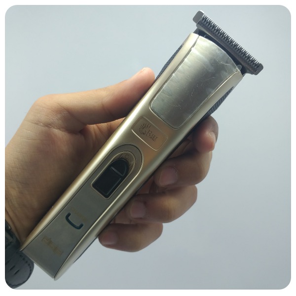 طراحی ظاهری ماشین اصلاح موی سر و صورت دی اس پی مدل 90051