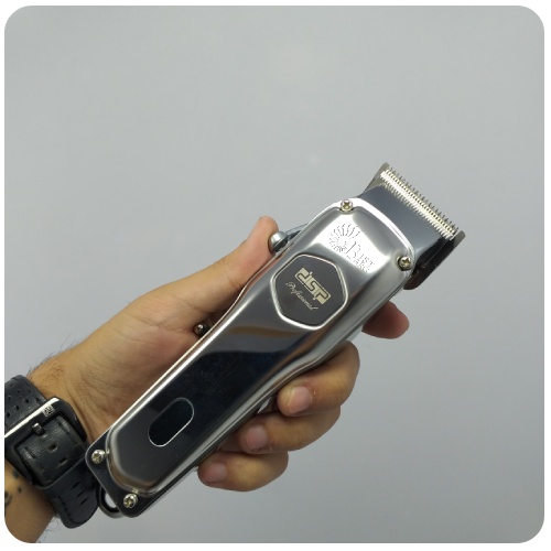 طراحی ظاهری ماشین اصلاح موی سر و صورت دی اس پی مدل 90341