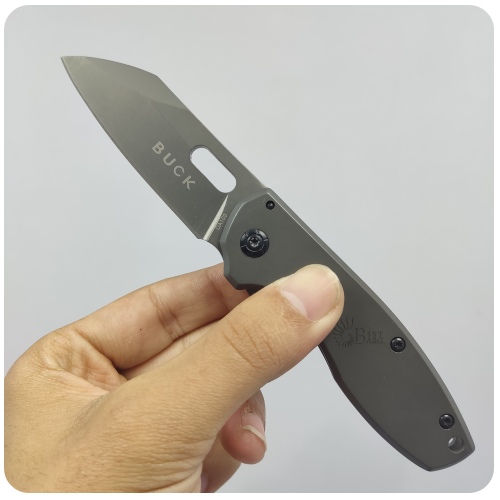 طراحی ظاهری این چاقو به گونه ای می باشد