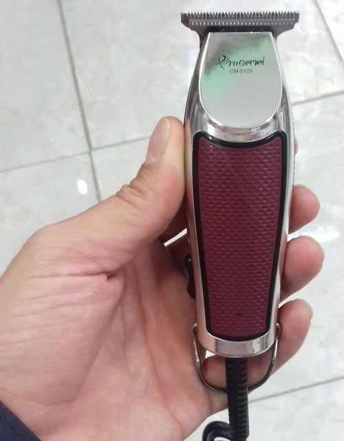 طراحی ظاهری ماشین اصلاح پرو جیمی مدل GM-6125چه شکلی است؟
