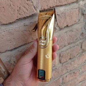 طراحی ظاهری ماشین اصلاح وی جی آر مدل V-227