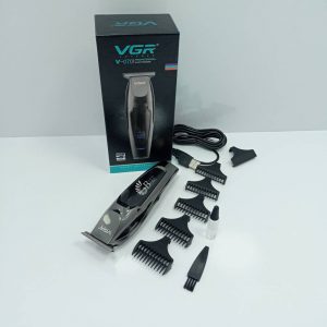 اقلام داخل جعبه ماشین اصلاح موی سر و صورت وی جی آر مدل V-070