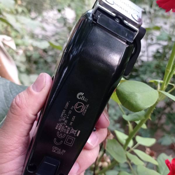 مشخصات فنی ماشین اصلاح سر و صورت وال مدل 9217