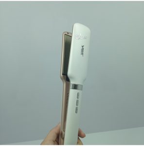 طراحی ظاهری اتو مو وی جی آر مدل V-520