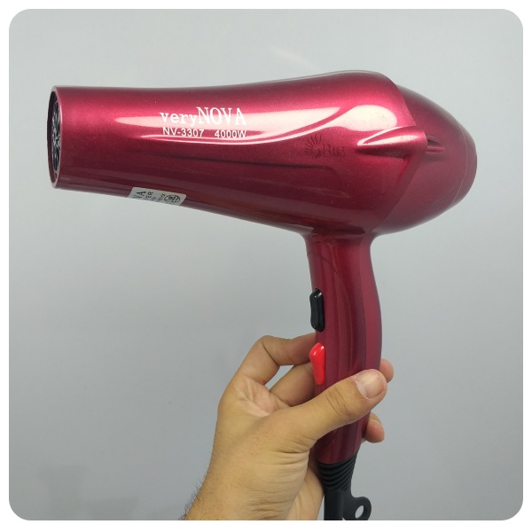 طراحی ظاهری سشوار حرفه ای نوا مدل NV-3307