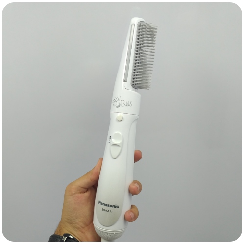 طراحی ظاهری سشوار برس دار پاناسونیک مدل EH-KA11-W به چه صورت می باشد؟