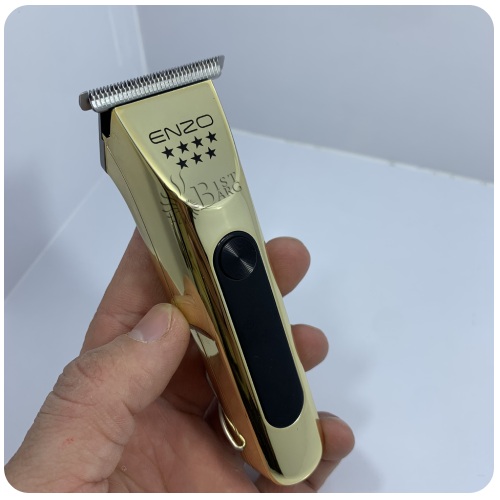 طراحی ظاهری ماشین اصلاح خط زن انزو مدل ENZO EN-5040 به چه صورت می باشد؟